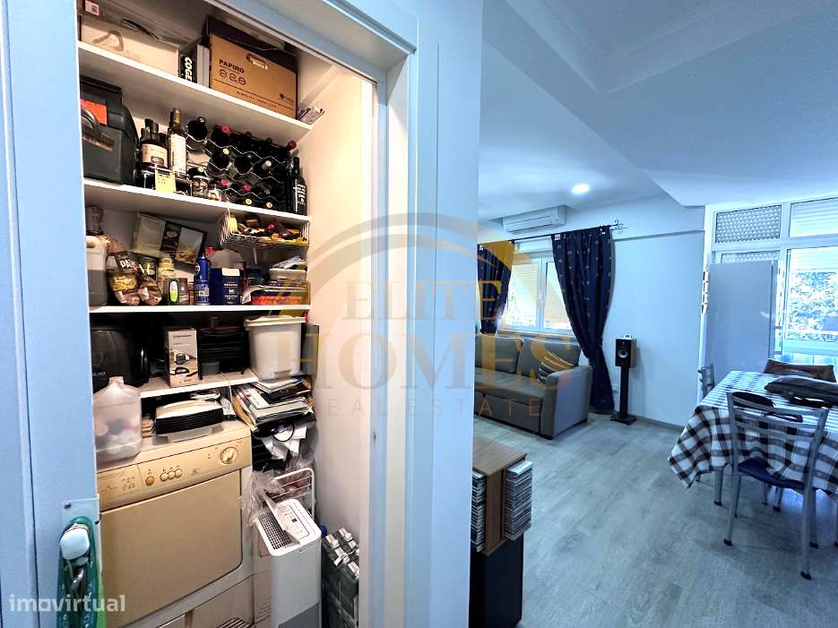 T2 Remodelado com Vista Desafogada, em Linda-a-Velha.-7