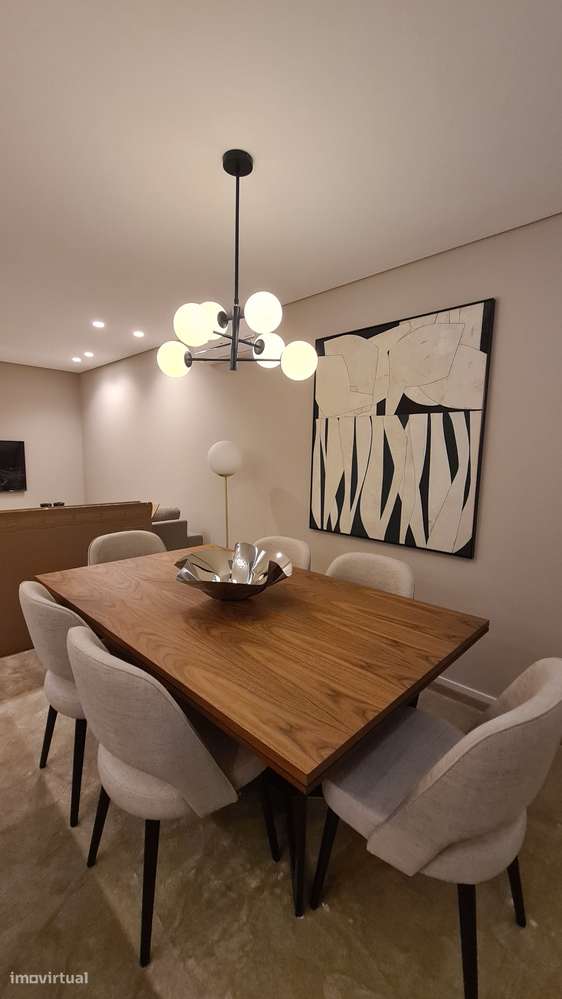 Amplo T1 com Varanda, no Centro de Vila Verde - Grande imagem: 2/14