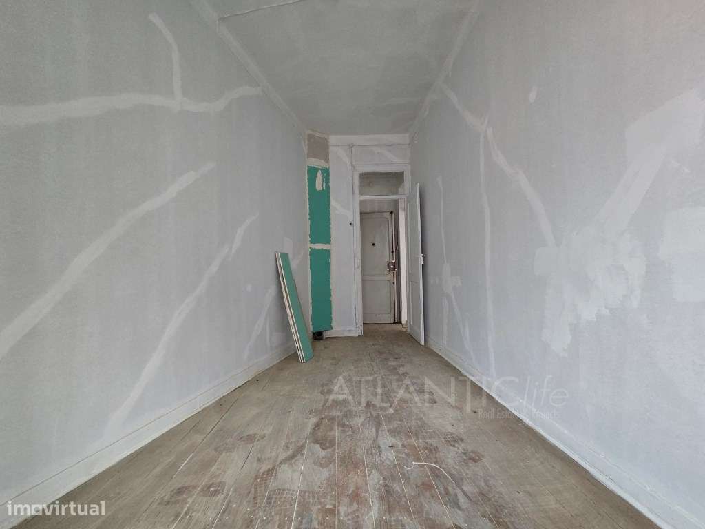 Apartamento T3 + 1 em Arroios - Excelente Oportunidade!-8