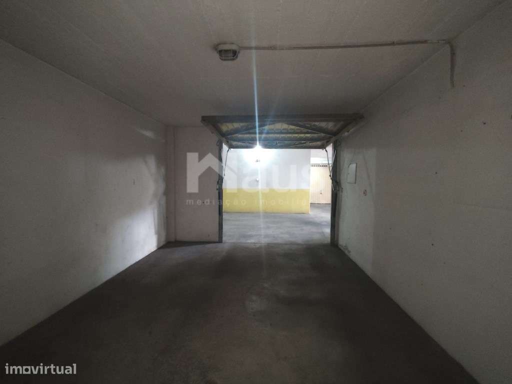 Garagem individual inserida cave - Grande imagem: 2/5