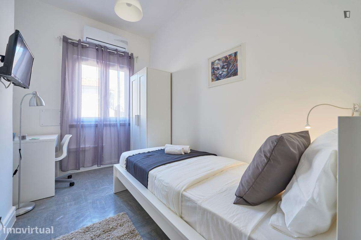 Quarto - localizado em Picoas Lisbon - Grande imagem: 2/18