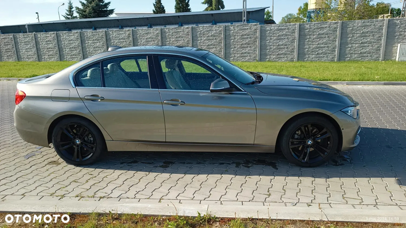 BMW Seria 3 330i Luxury Line - 5