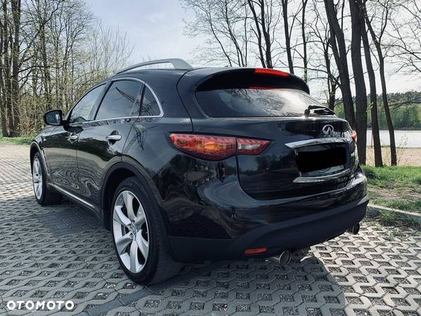 Infiniti FX FX30d AWD S Premium - 9