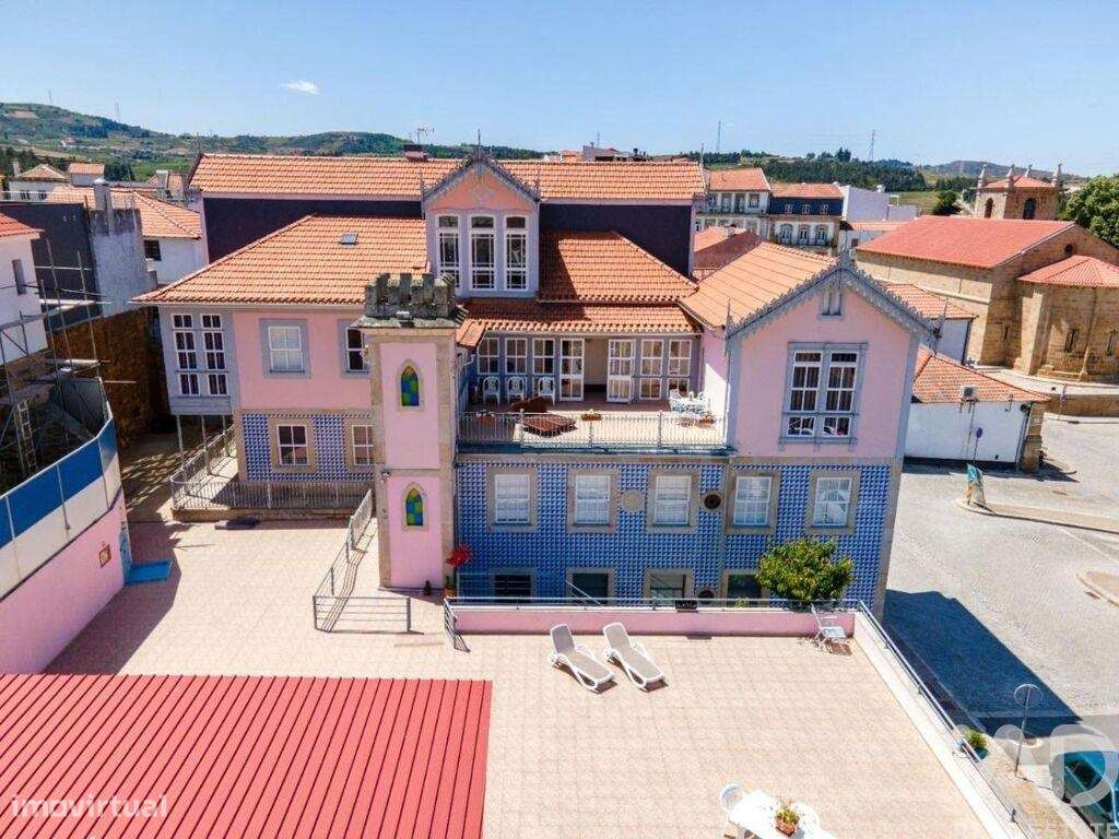 Solar T13 em Armamar de 1093,00 m2 - Grande imagem: 2/30