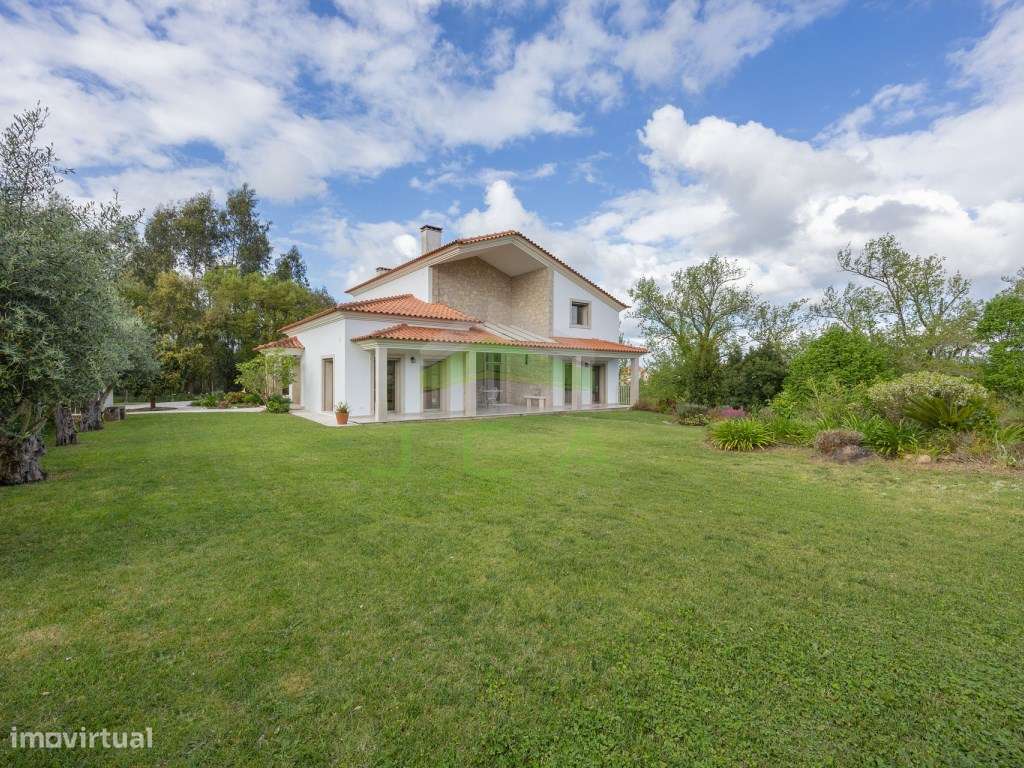 Moradia com terreno e piscina a 3km da Batalha-7