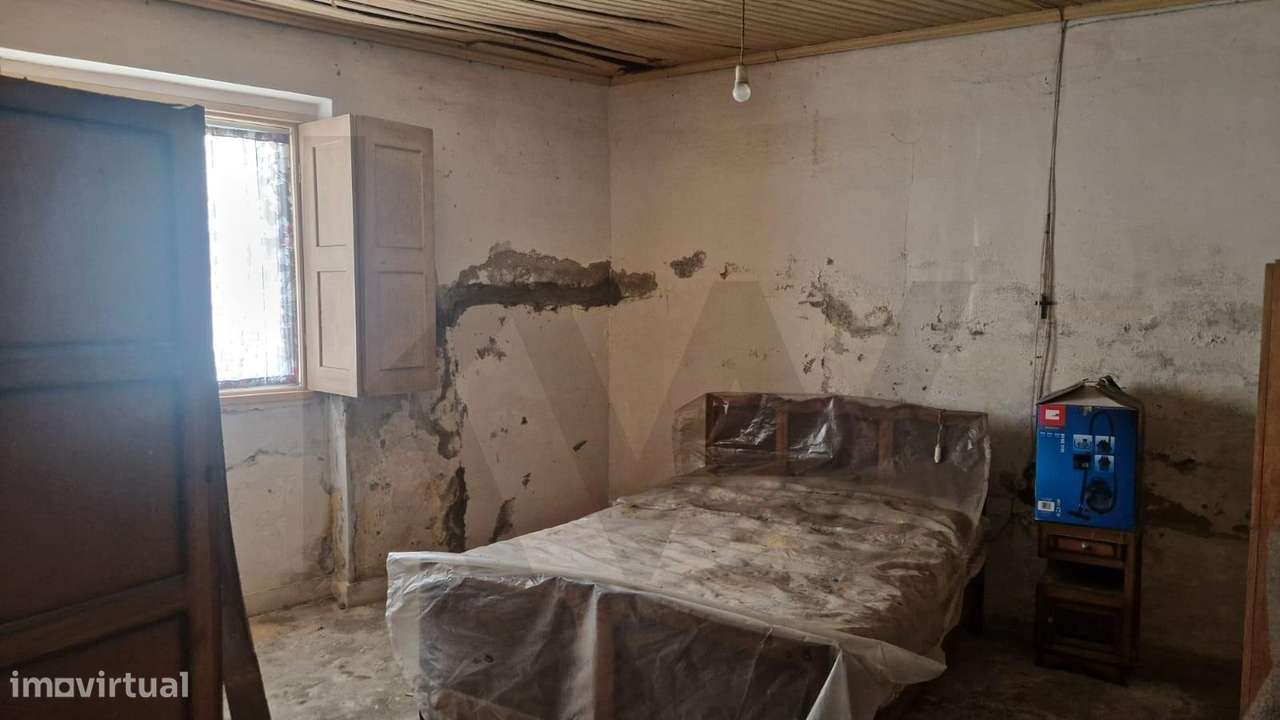 Moradia Térrea para Reconstrução em São Bernardo, Aveiro - Grande imagem: 5/33