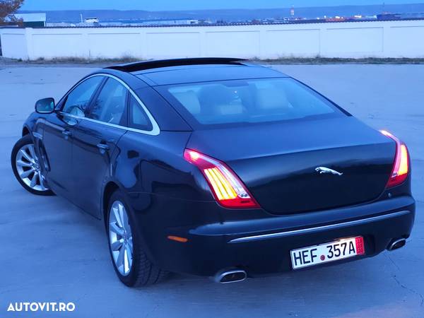 Jaguar XJ 3.0 V6 Diesel S Langversion Premium Luxury - 35