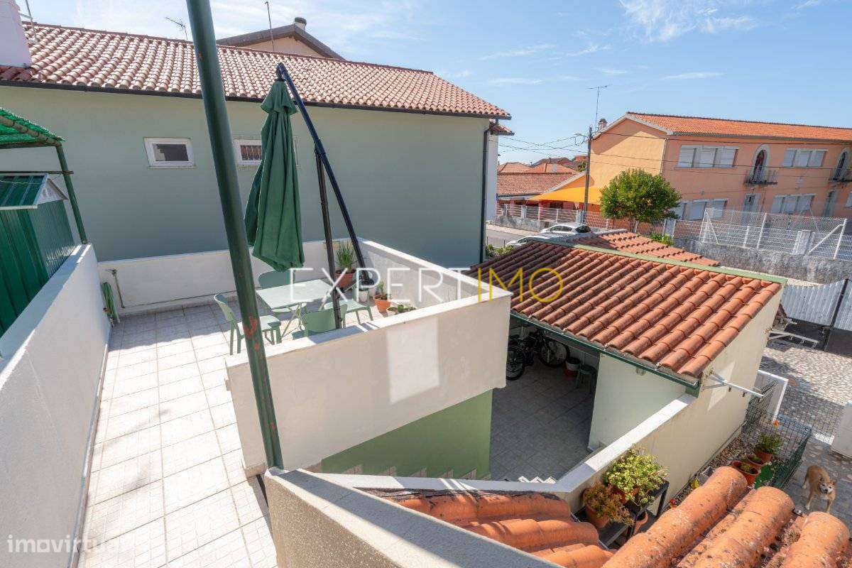 T3 Duplex com Terraço e Anexos | Centro de São Martinho do Bispo –...-30