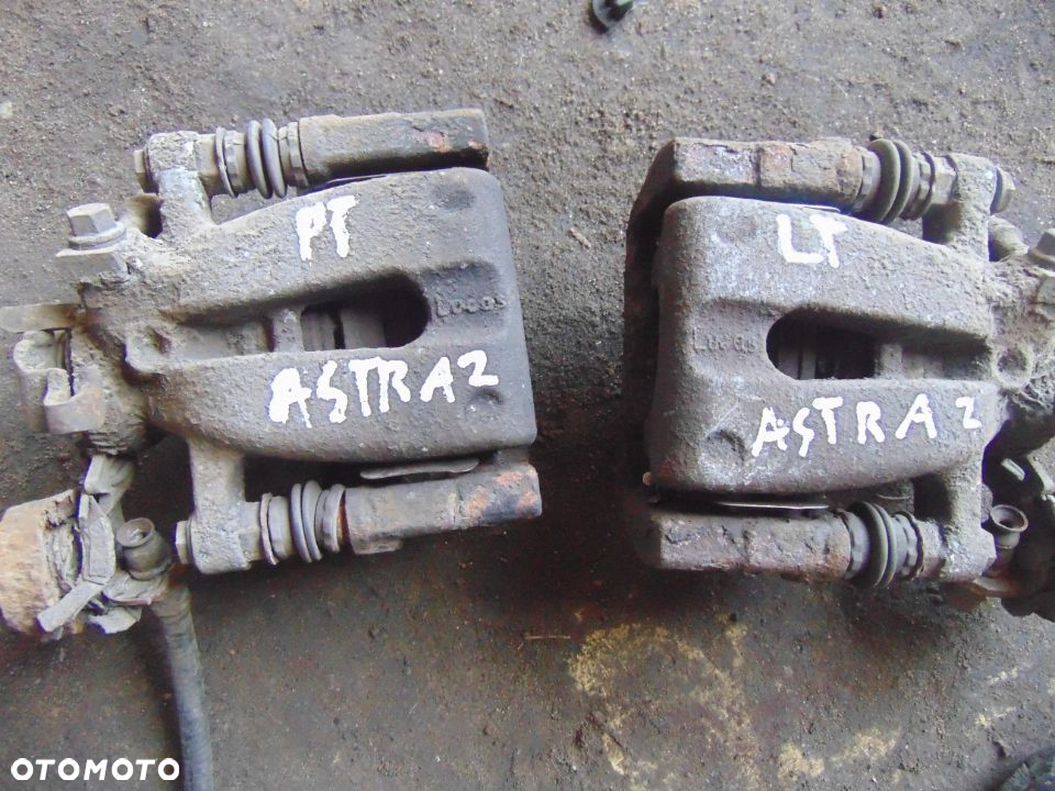Zaciski Tył Astra 2 cena sztuka - 2