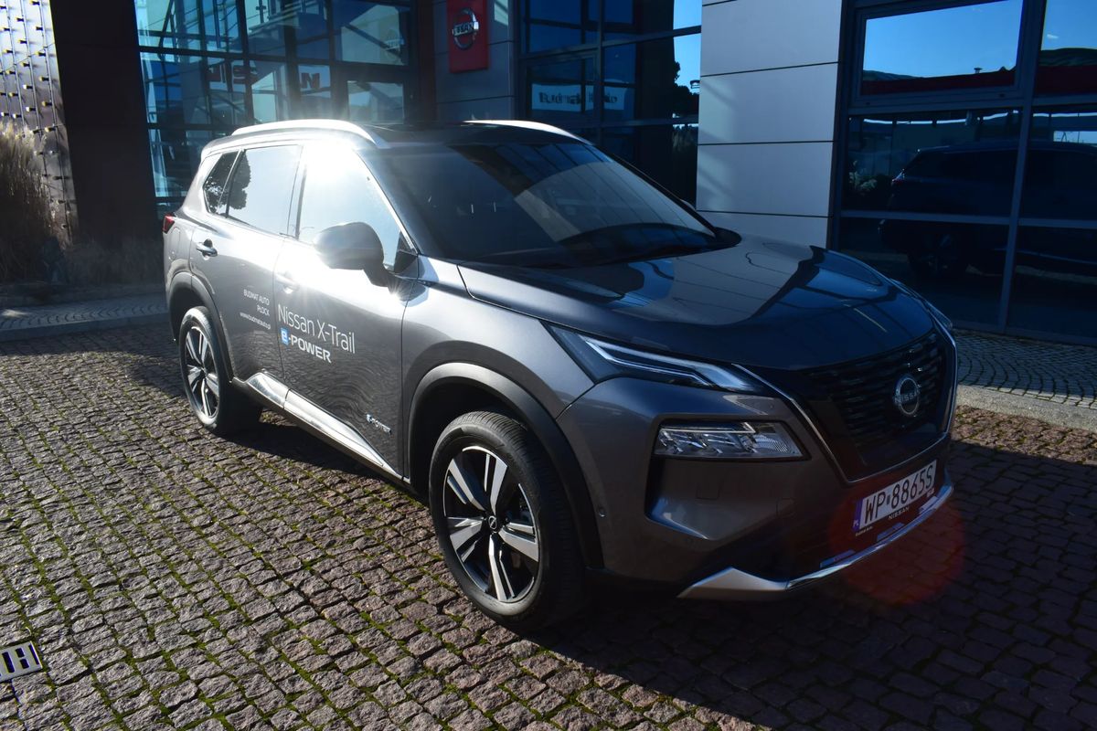 e-POWER 204KM 2WD 5 TEKNA / Premium, BOSE