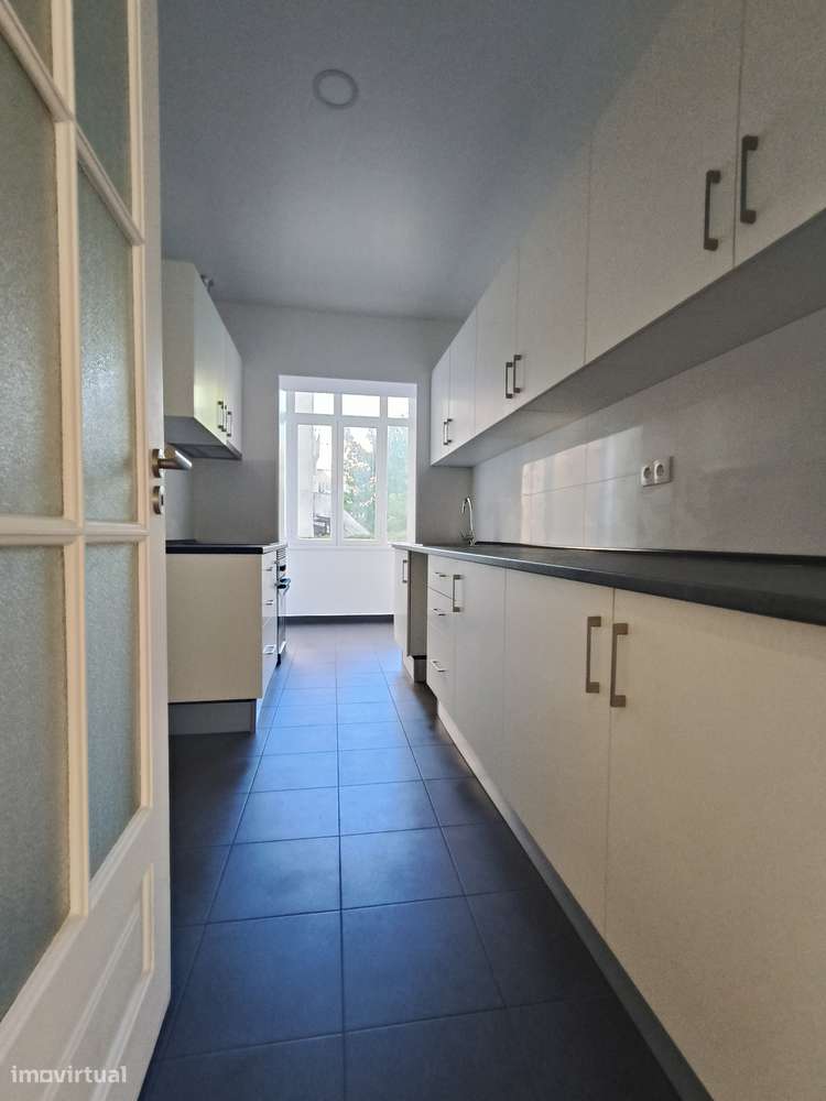 Excelente T3 Alvalade renovado-11