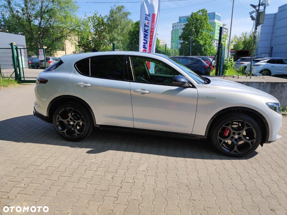 Alfa Romeo Stelvio - 5