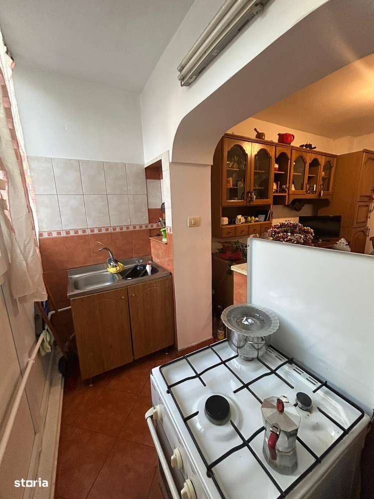 Apartament 3 camere -Zona Sud  - etaj 4/4 - 68 mp - Imagine principală: 5/8