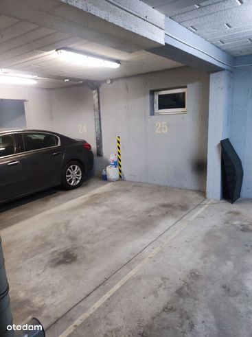 Miejsce parkingowe / garaż podziemny Krzemieniecka