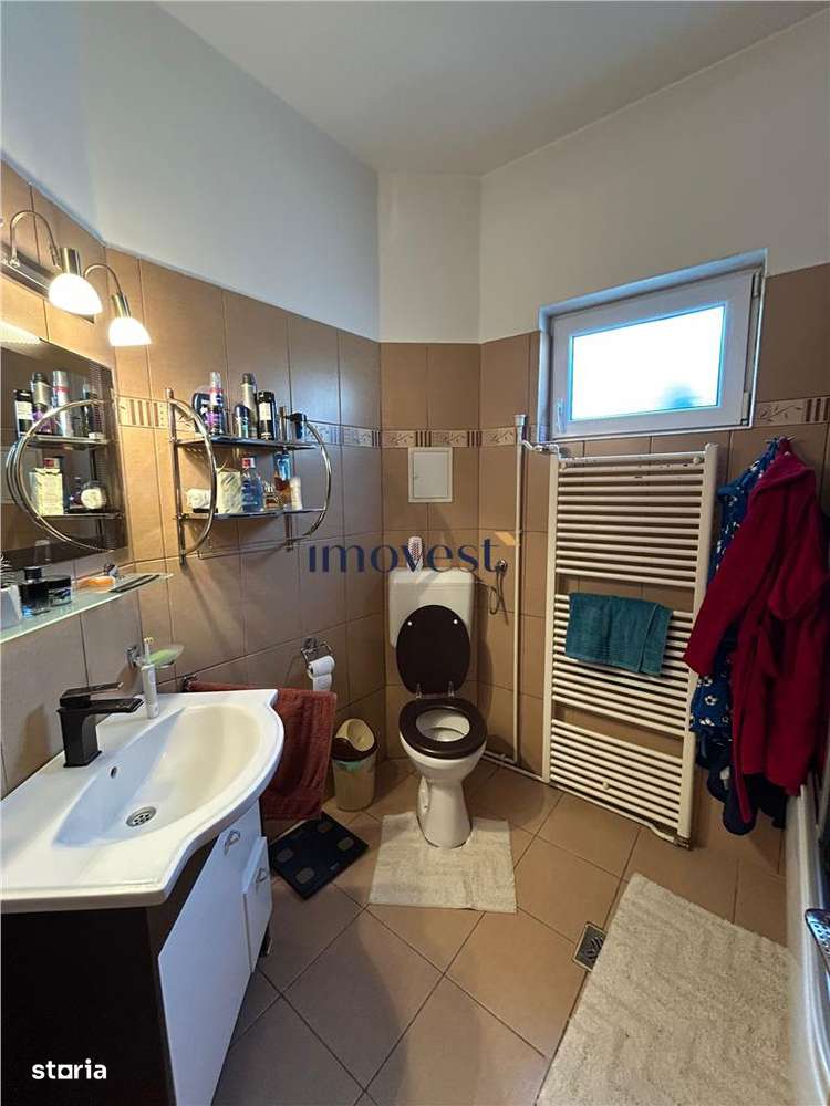 Casa spatioasa semicentrala in Satu Mare – 240 mp construiti, 3 dormit-9