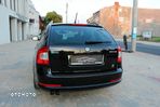 Skoda Octavia Combi 2.0 TDI CR DPF RS - 12