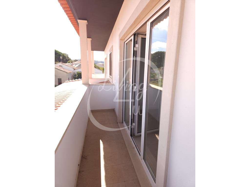 MORADIA T3 GEMINADA - SANTA CATARINA-17