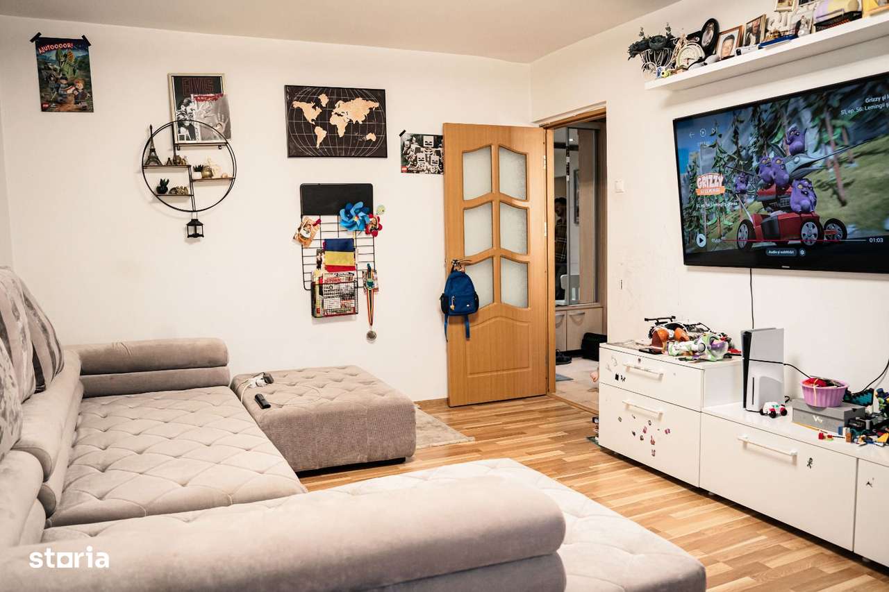 Apartament de 2 camere, decomandat, zona Cug-3