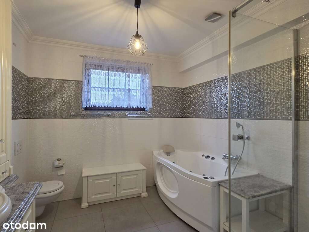 Przestronny Dom | z Dużą przestrzenią dodatkową.-6