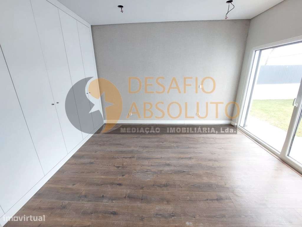 NOVA Moradia Isolada T5 c/ Piscina e Garagem - Azeitão-17