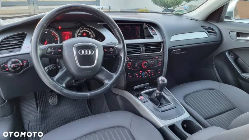 Audi A4 2.0 TDI - 26