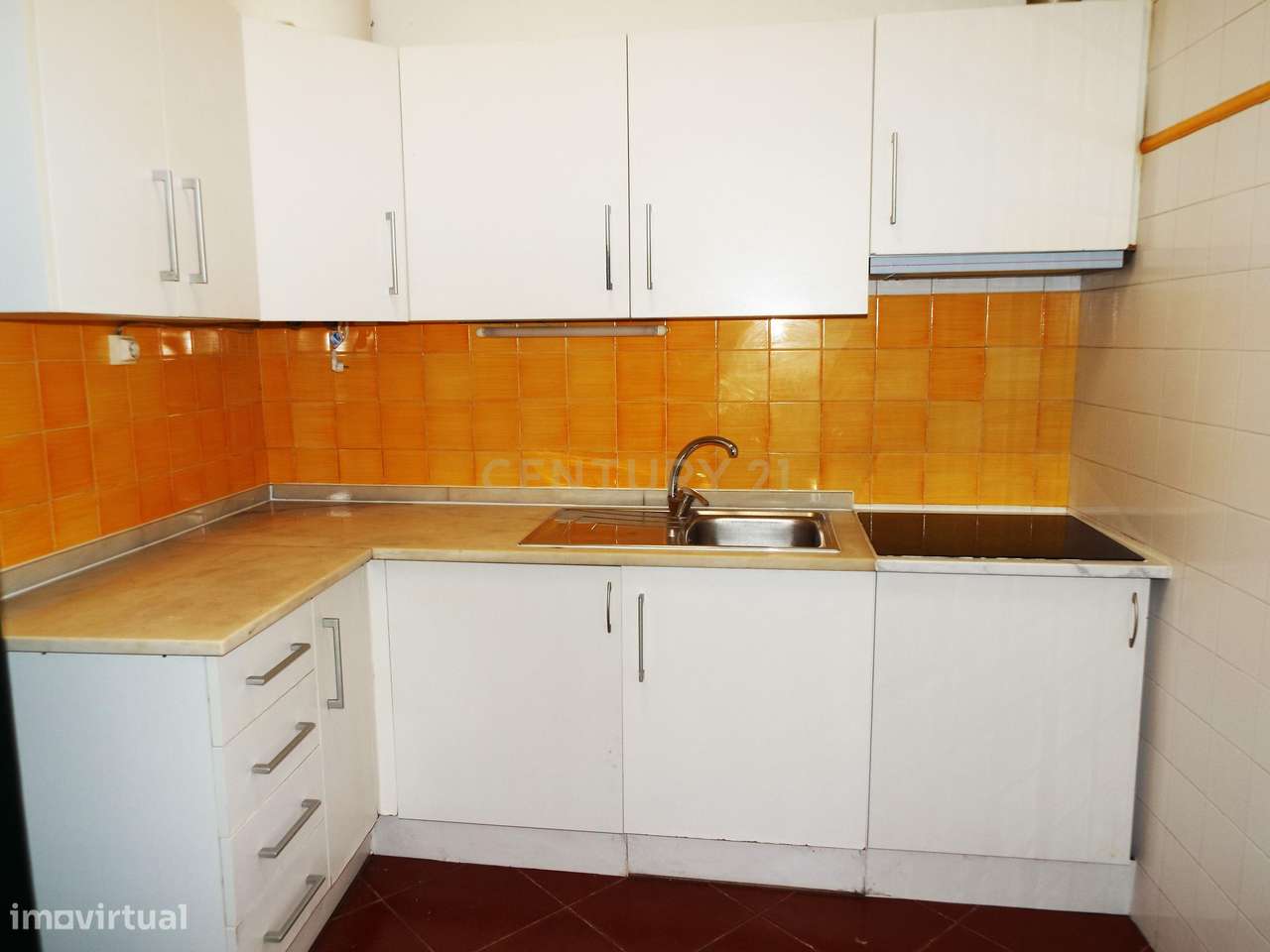 Moradia Remodelada com 13 Divisões | 3 Quartos (1 Suite) | Rua do Raim - Grande imagem: 4/22