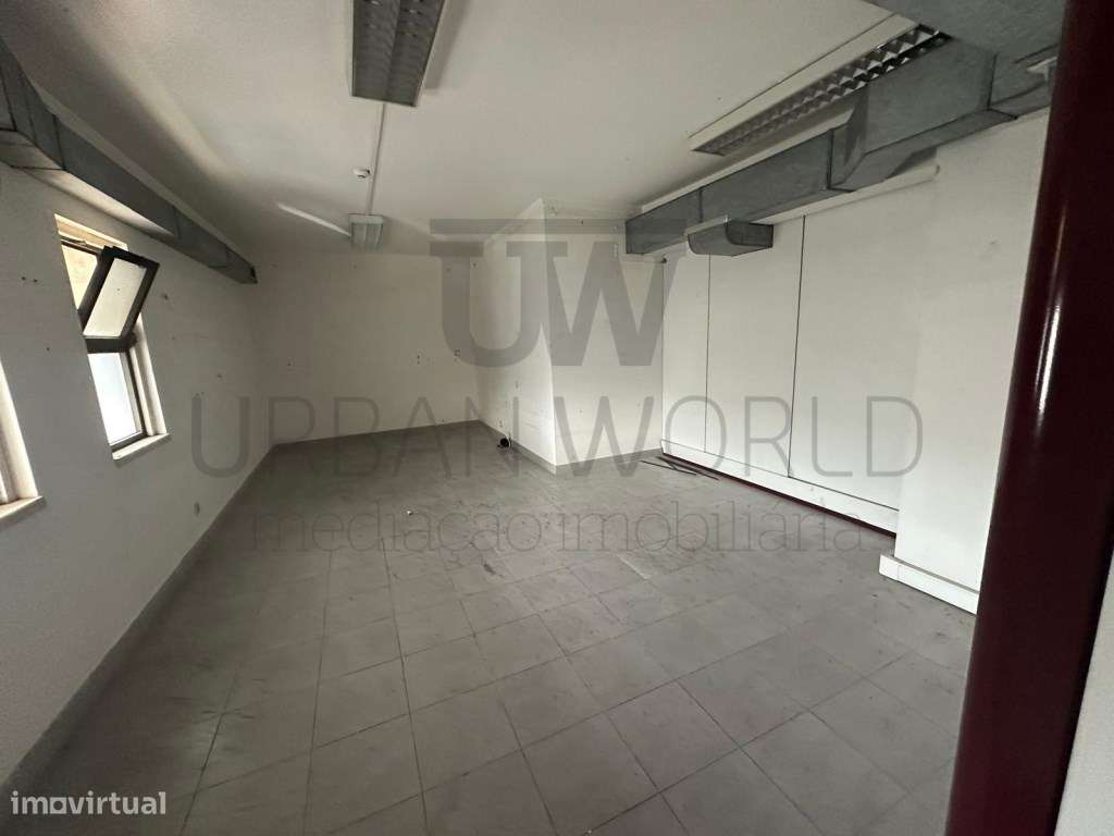 Loja P/ Arrendamento, Infantado, Loures, 300 m2 - Grande imagem: 5/10