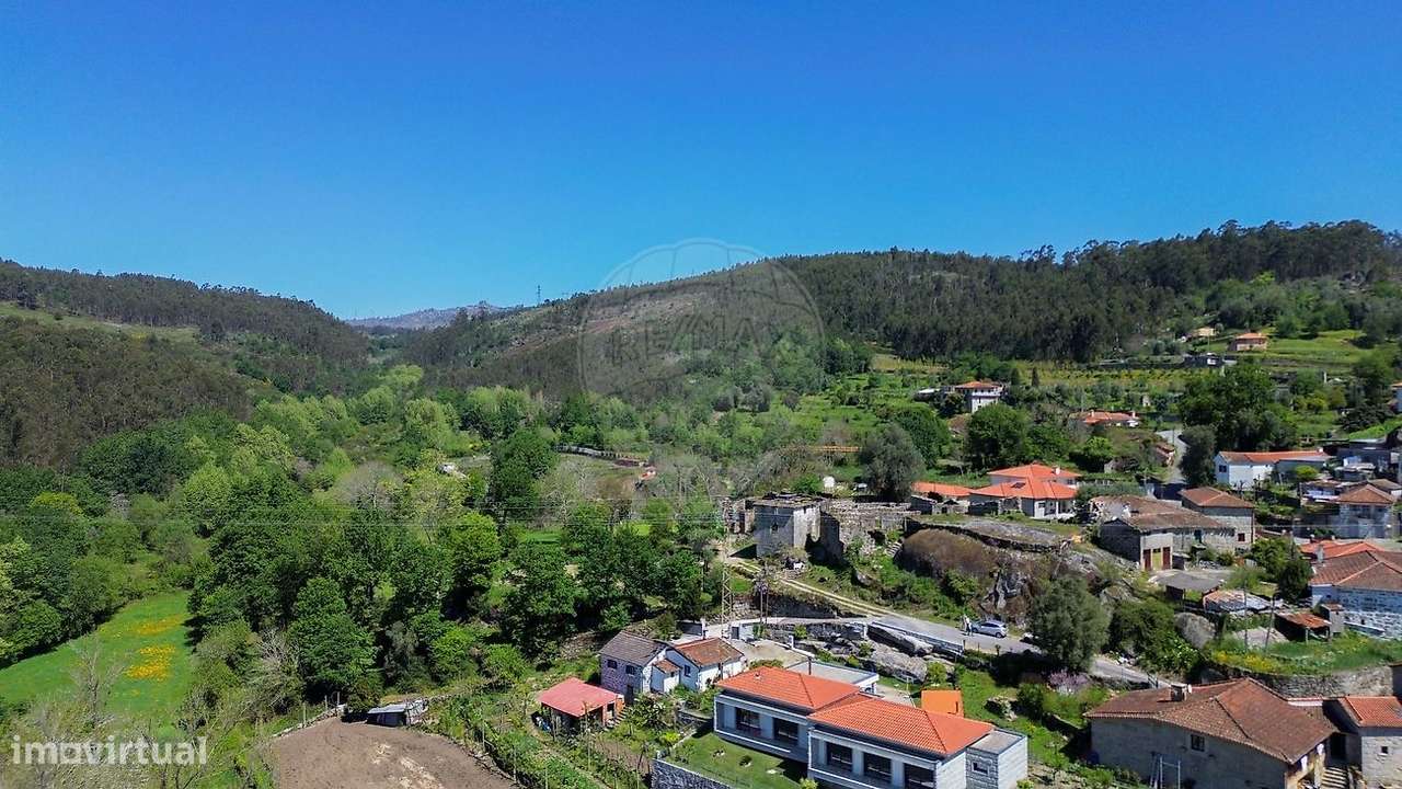 Moradia T5 para venda-9