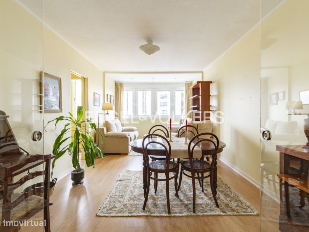 Apartamento T2 com Garagem próximo ao Metro - Grande imagem: 1/30