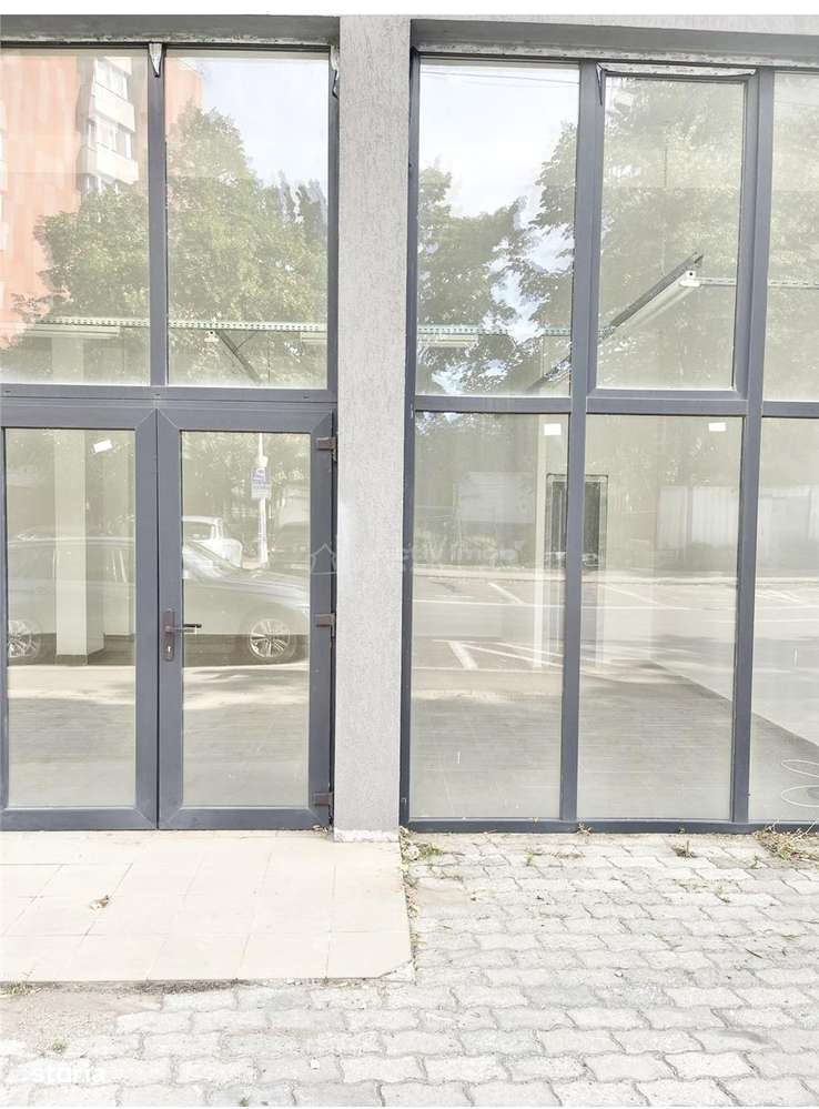 De vanzare spatiu comercial – Cartierul Rogerius, Oradea-4