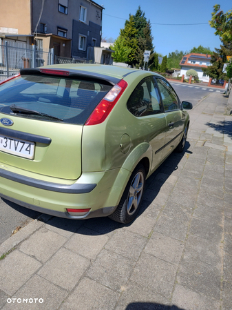 Ford Focus 1.6 Trend - 5