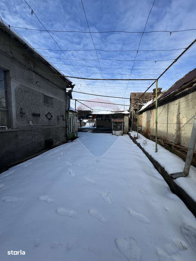 Casă pe str. Avram Iancu în Dumbrăveni-11
