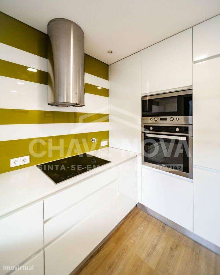 Moradia T3+1 junto à praia - Grande imagem: 5/25