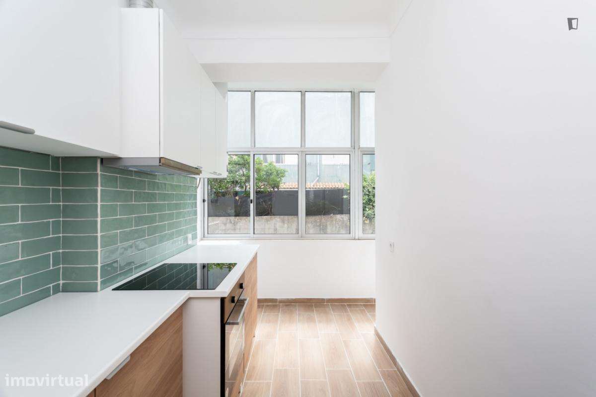 Quarto - localizado em Amadora Lisbon - Grande imagem: 5/10