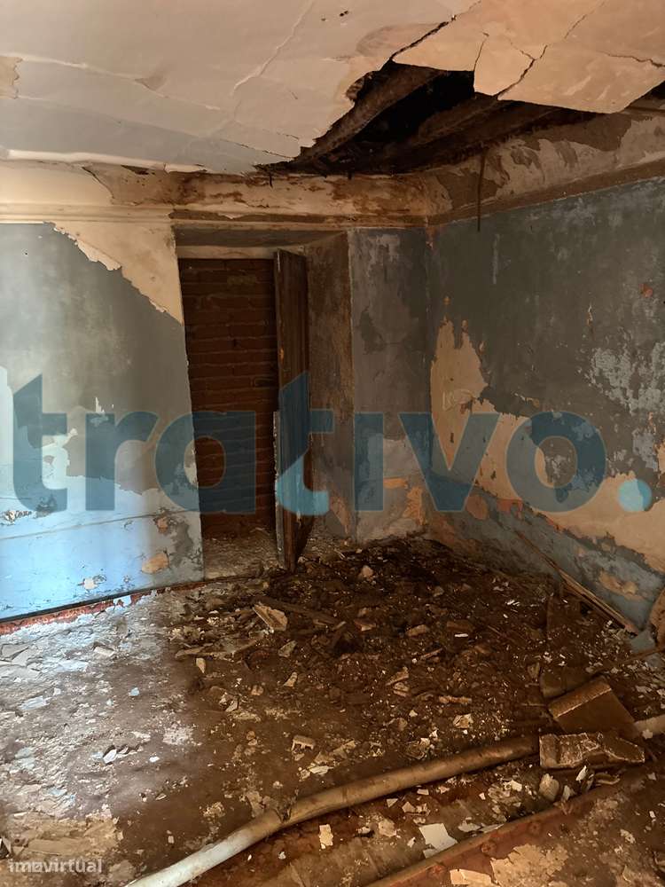 Vende-se Prédio de charme em Avis-11