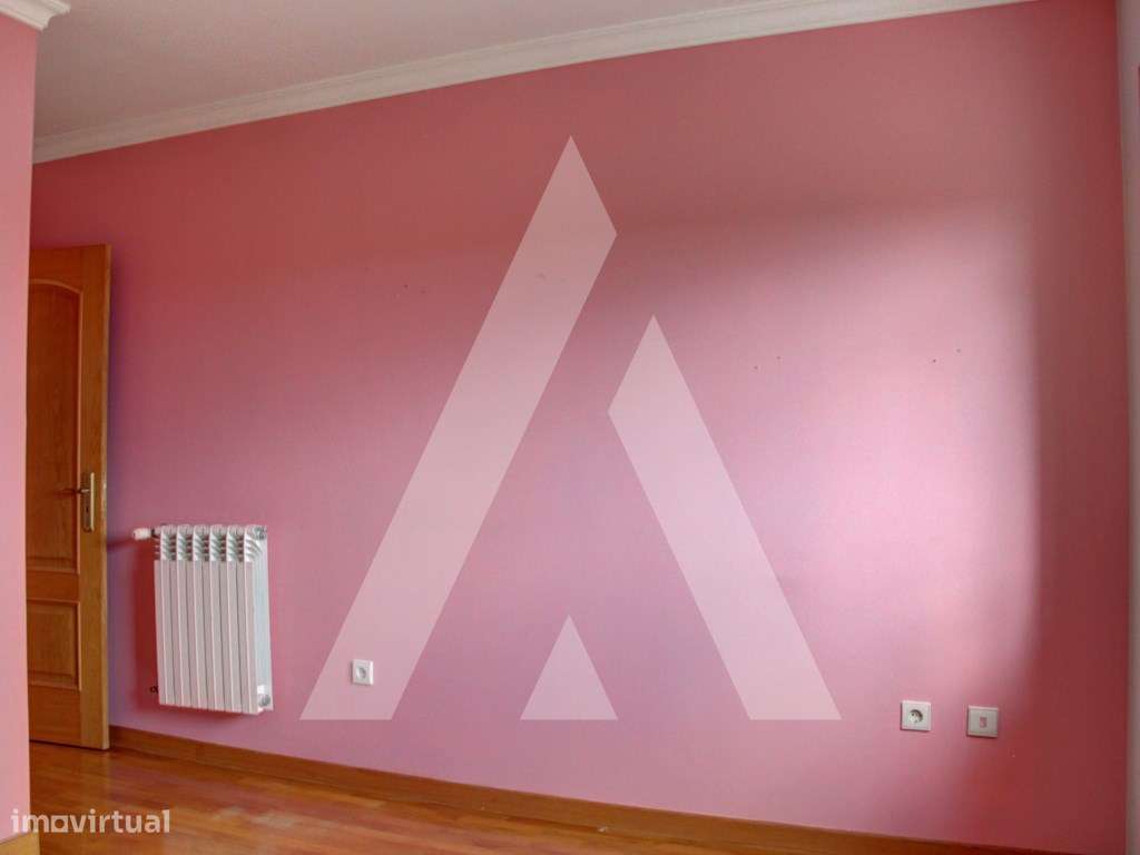 Apartamento T3 Oliveira do bairro-30