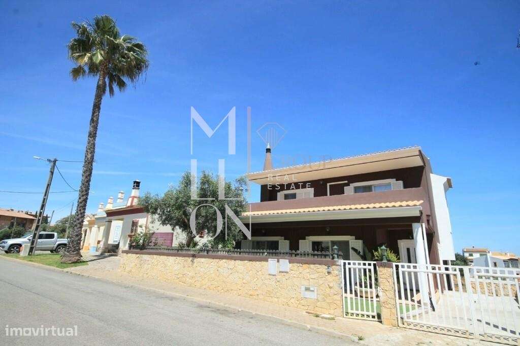 Moradia Isolada com Jardim e Cave – Zona Tranquila | Algoz, Silves-46