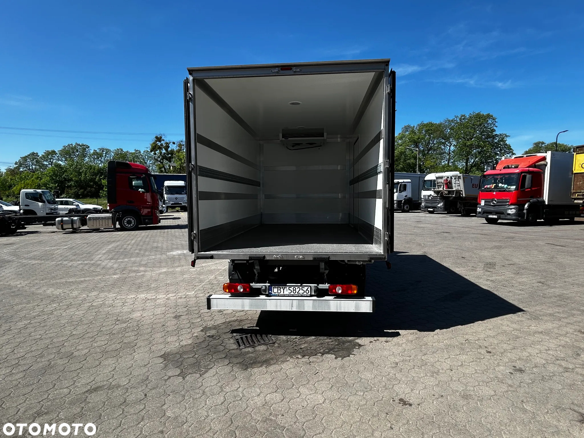 FUSO CANTER 9C18 AMT - 15