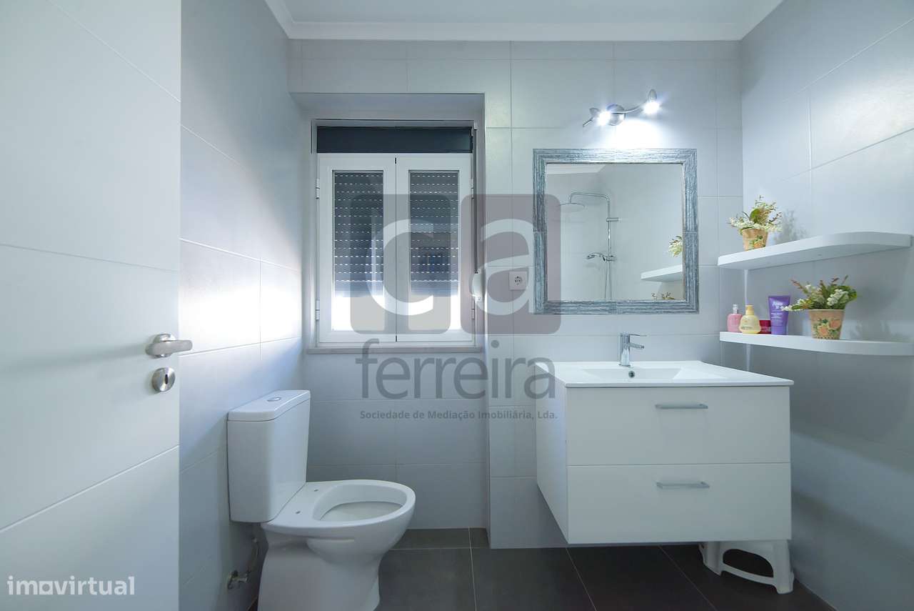 Moradia T3 Totalmente Remodelada em Almeirim-18