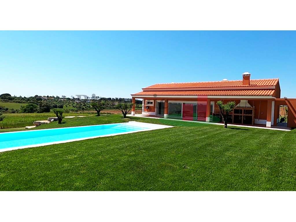 Espectacular Moradia T3 com Piscina e Terreno em Rio Maior - Grande imagem: 3/49