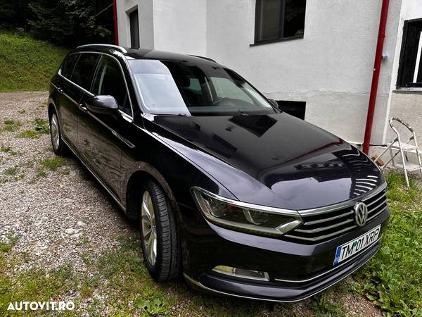 Volkswagen Passat Variant 2.0 TDI DSG Highline - 16