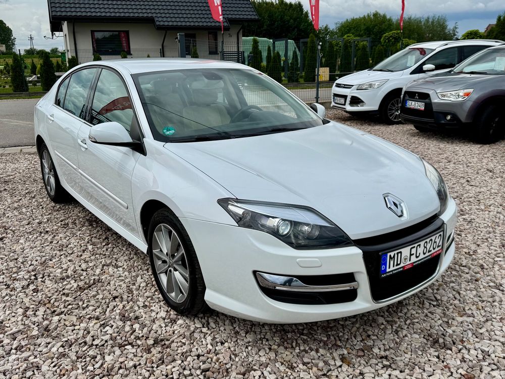 Renault Laguna III (2007-) 2.0T Initiale 2013