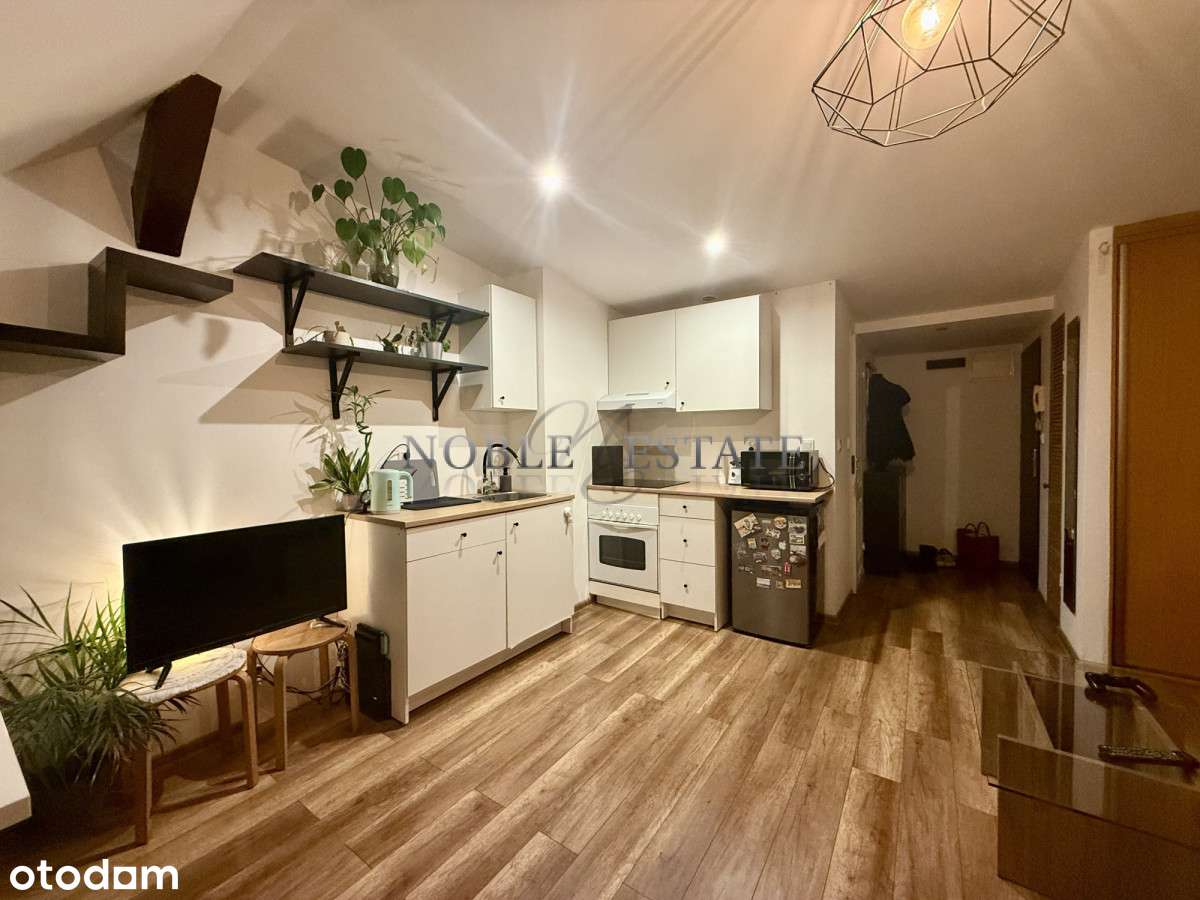 Śliczna kawalerka na sprzedaż-2