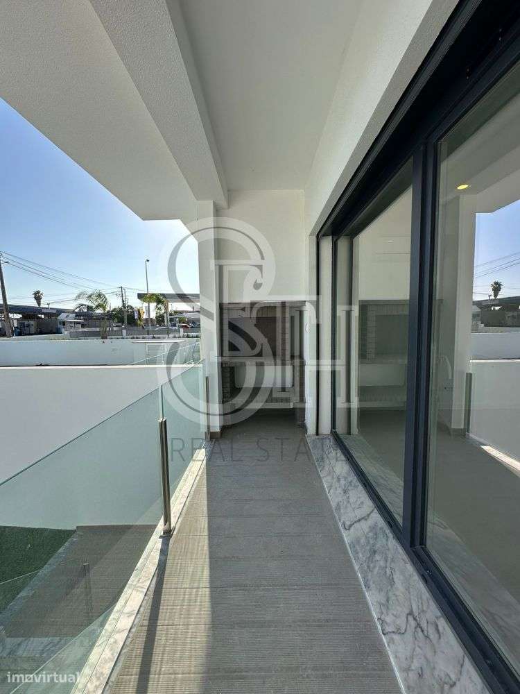 MORADIA V3+1 CENTRO DA CIDADE-4