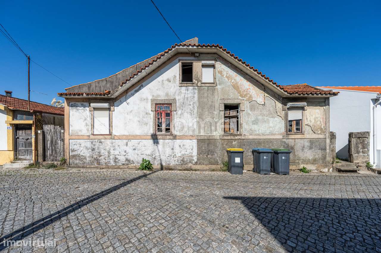 Propriedade com Projeto Aprovado – Maia (R. Sá e Melo, 386 – Gueifã... - Grande imagem: 2/50