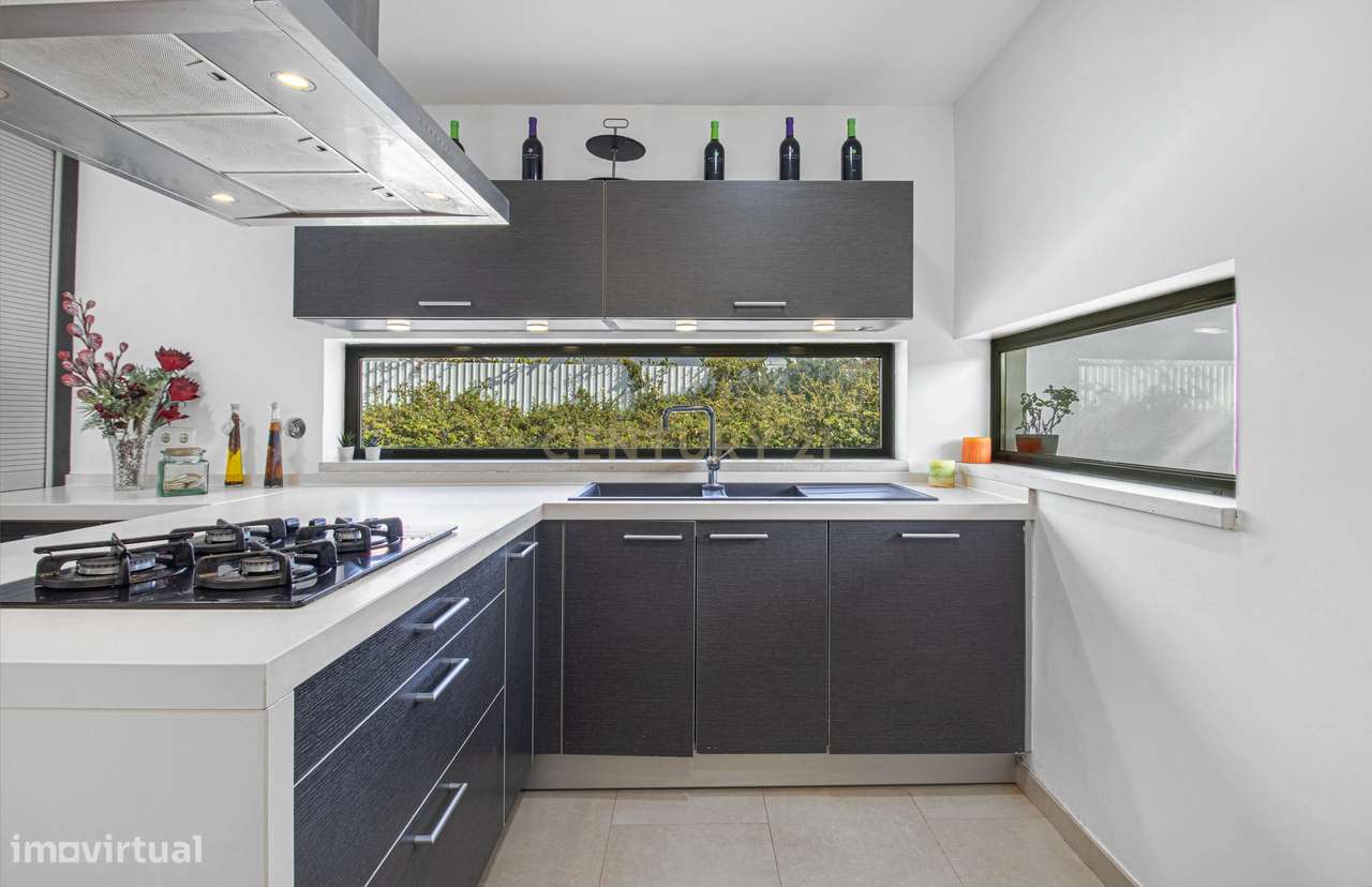 Moradia Isolada T4 291m2 em Lote de 1050 m2 em Mucifal, Colares, Sintr-15