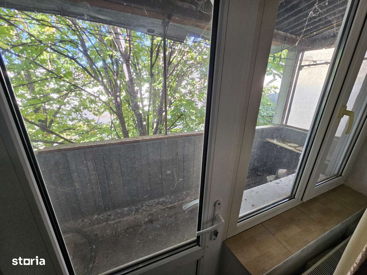 Vand ap cu 3 camere zona Posta 4-2