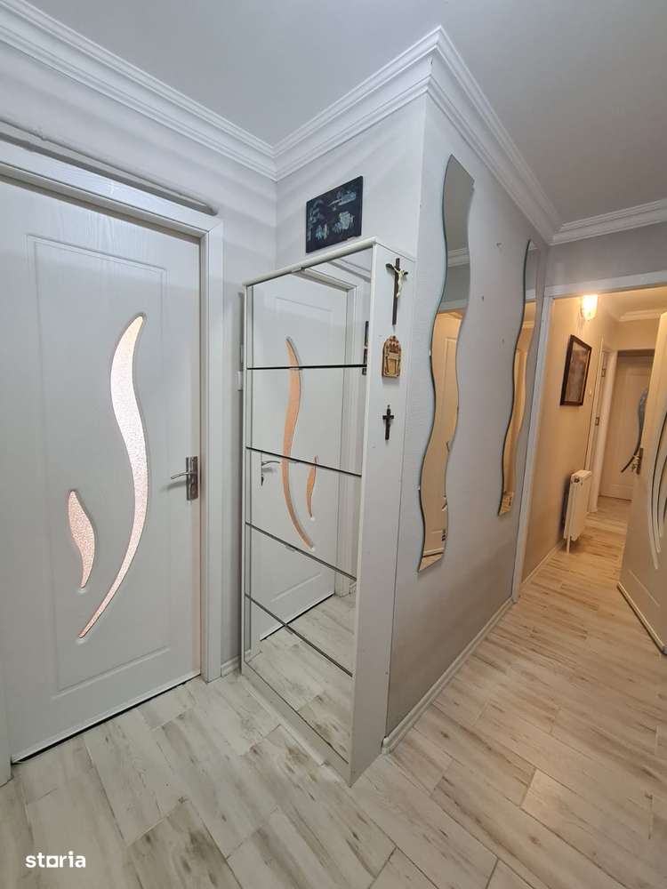 Vanzare apartament 3 camere dec in Galati, Sid-Vest, parter cu gradina-1