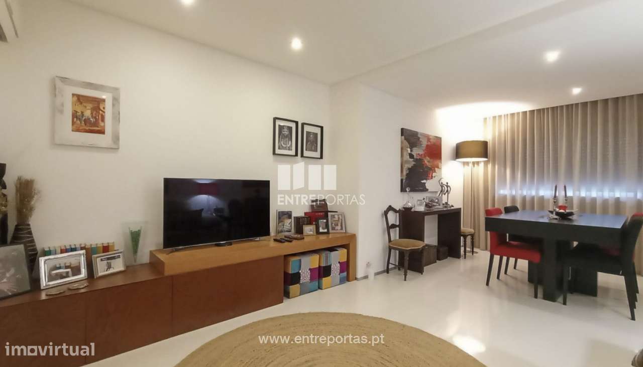 Venda de Apartamento T2 em 1ª linha de mar, Árvore, Vila do Conde - Grande imagem: 4/21