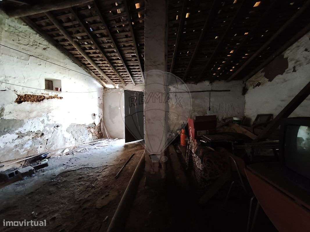 Moradia T4 para venda-13